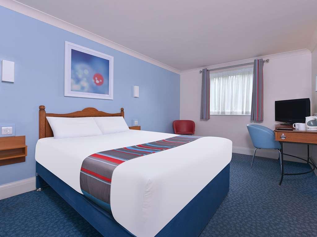 Travelodge Bournemouth Cooper Dean Pokój zdjęcie
