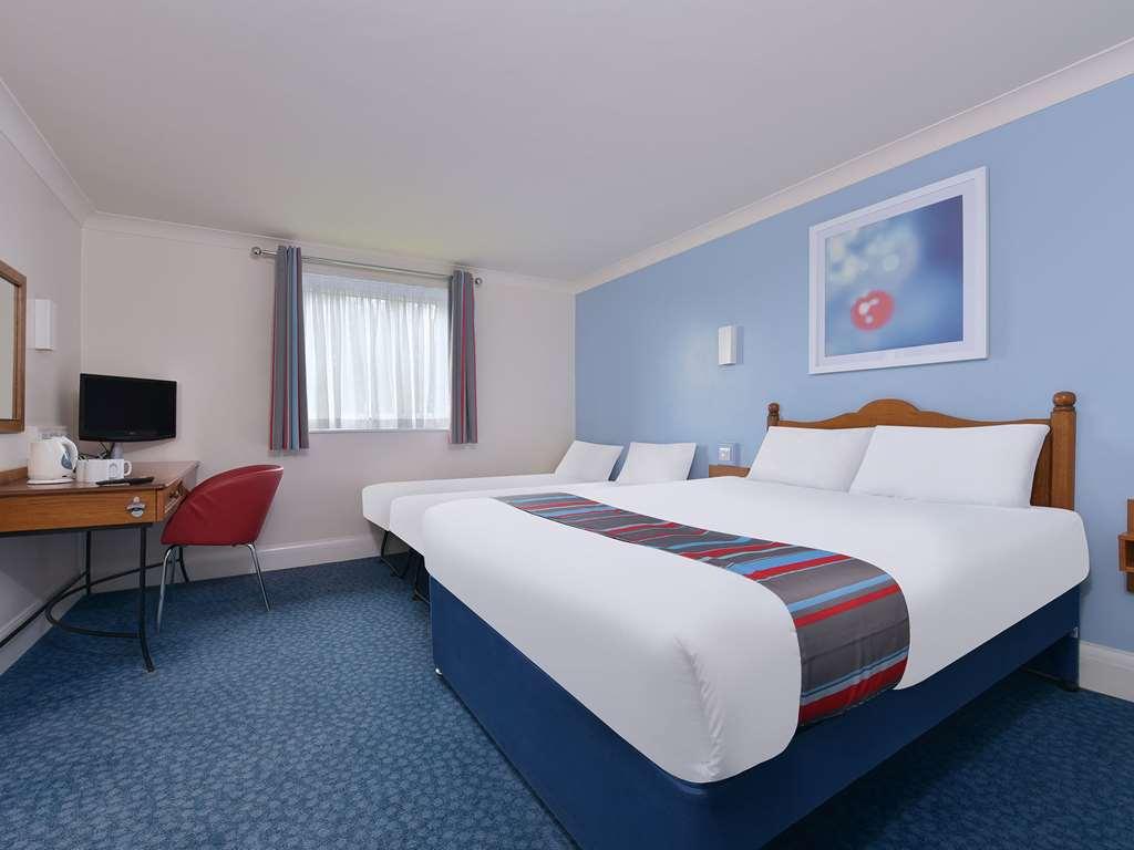 Travelodge Bournemouth Cooper Dean Pokój zdjęcie