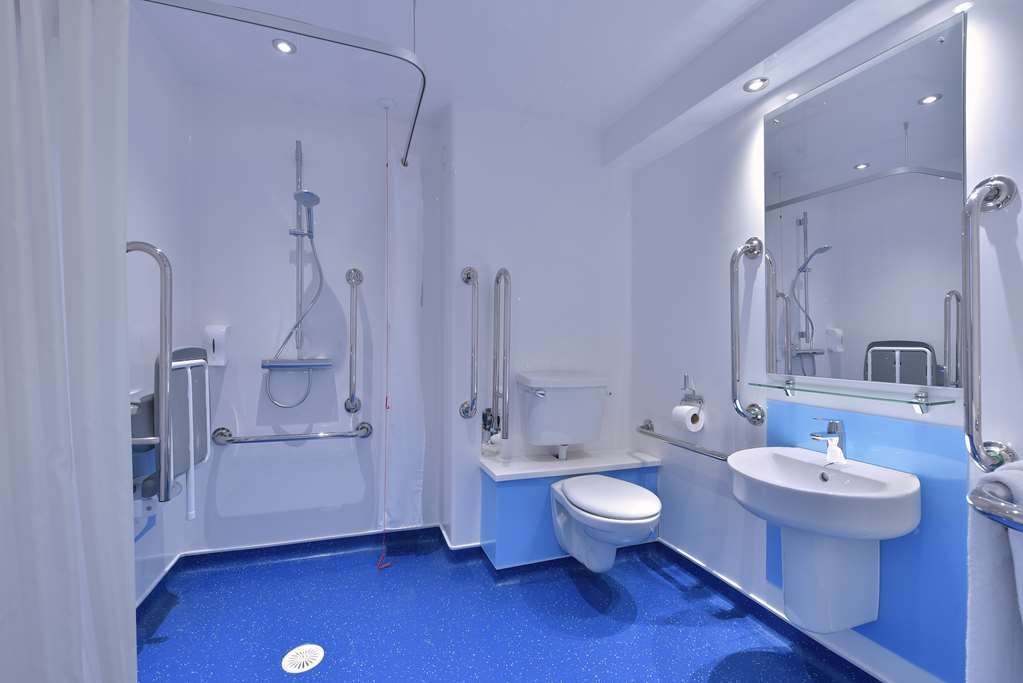 Travelodge Bournemouth Cooper Dean Pokój zdjęcie